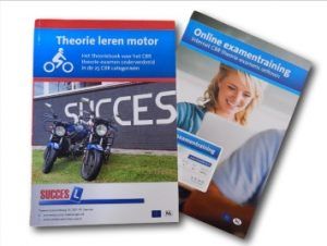 theorieboek voor de motor plus online oefenexamens